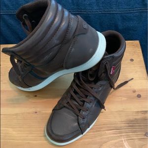 High top dress tennis shoes worn once